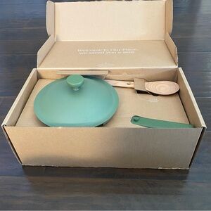 New with box Our place mini perfect pot kitchen set